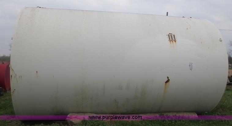 image for item D5829 10,000 gallon steel fuel tank