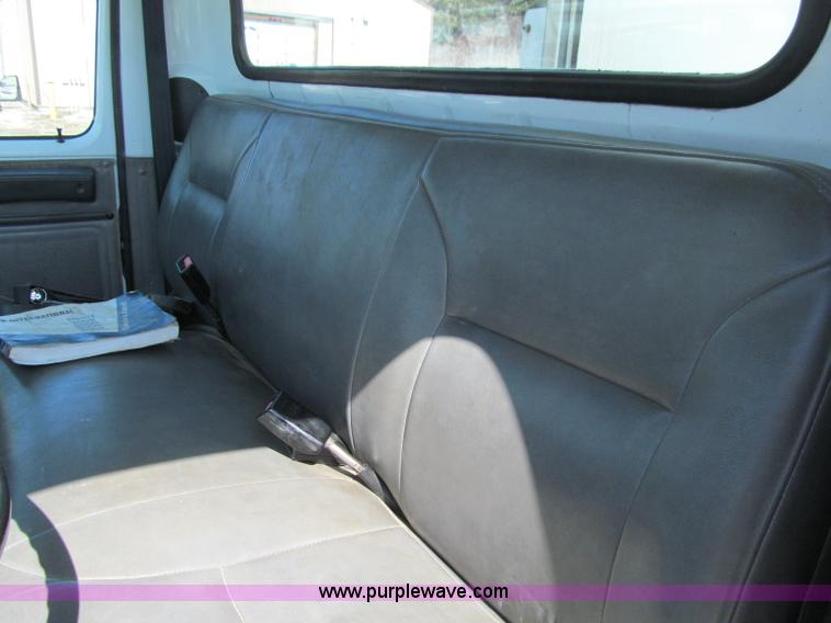 image for item D7251 1997 International 2554 rodder/hydro excavation truck