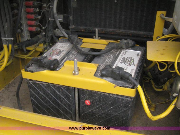 image for item E3375 2000 Komatsu PC120-6E Advance excavator