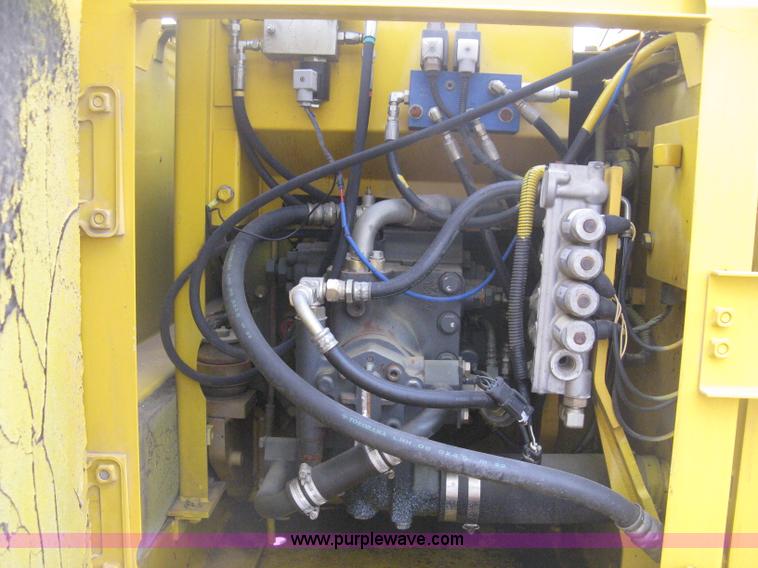image for item E3375 2000 Komatsu PC120-6E Advance excavator