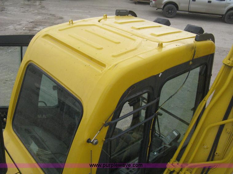 image for item E3375 2000 Komatsu PC120-6E Advance excavator