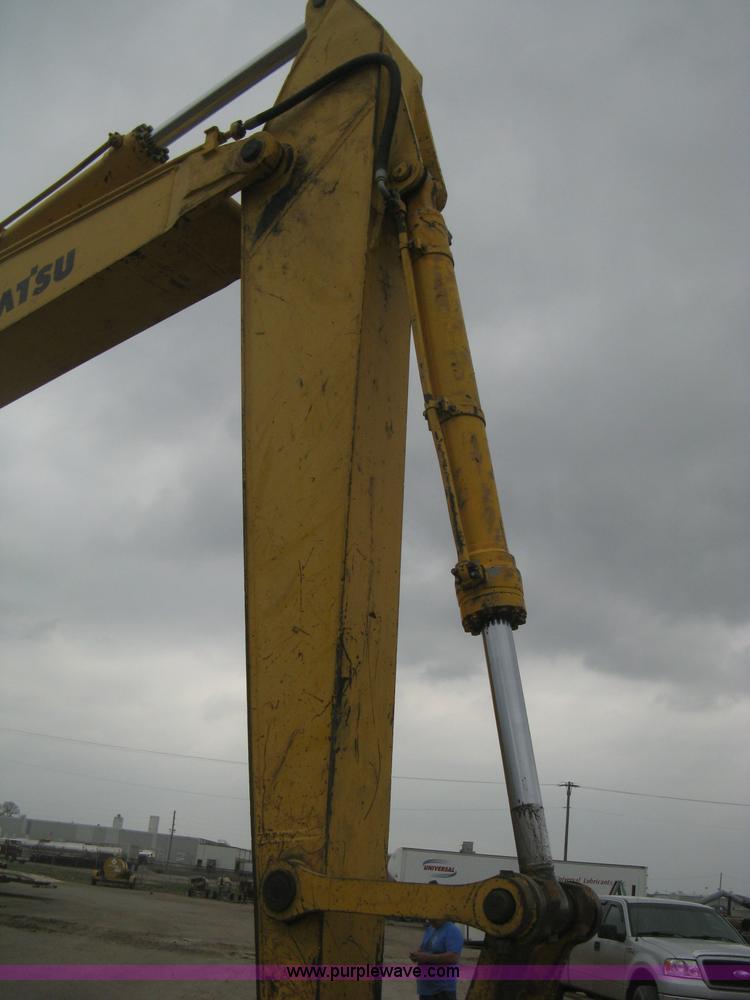 image for item E3376 1997 Komatsu PC200LC-6LC excavator