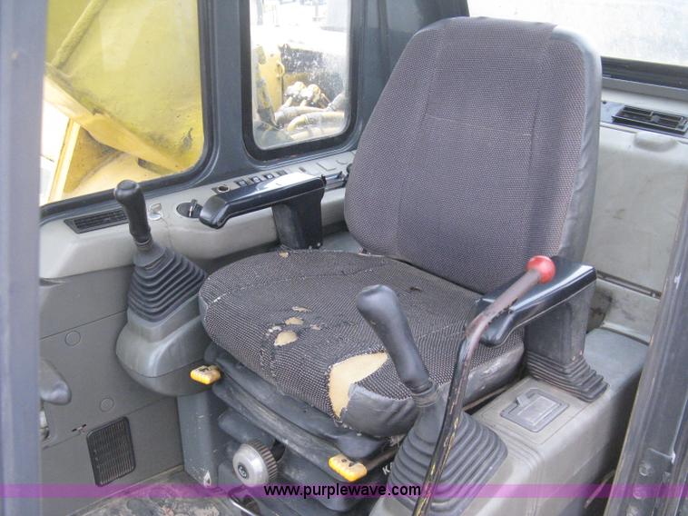 image for item E3376 1997 Komatsu PC200LC-6LC excavator