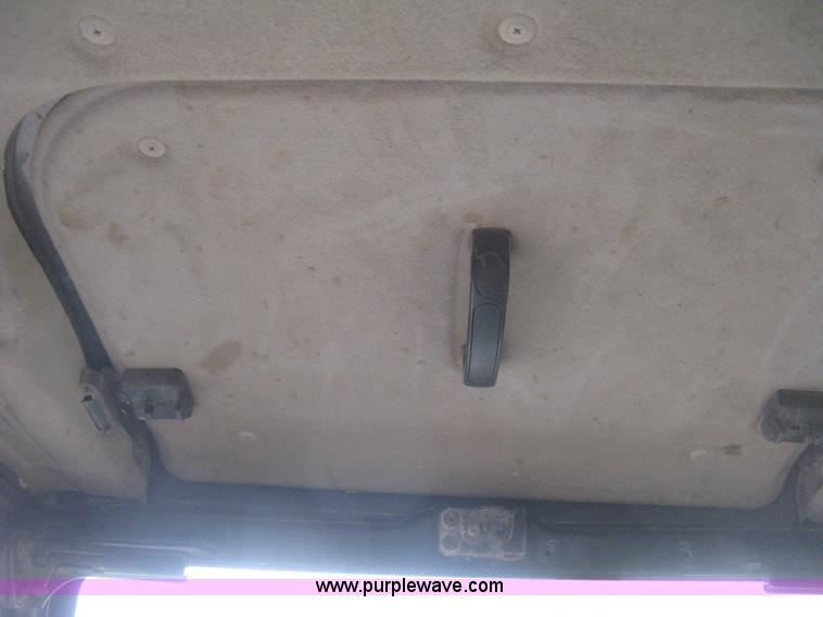 image for item E3376 1997 Komatsu PC200LC-6LC excavator