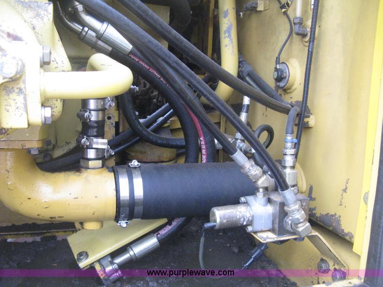 image for item E3376 1997 Komatsu PC200LC-6LC excavator