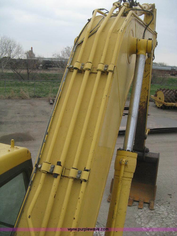 image for item E3376 1997 Komatsu PC200LC-6LC excavator