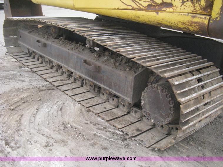 image for item E3376 1997 Komatsu PC200LC-6LC excavator