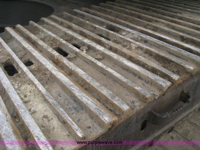 image for item E3376 1997 Komatsu PC200LC-6LC excavator