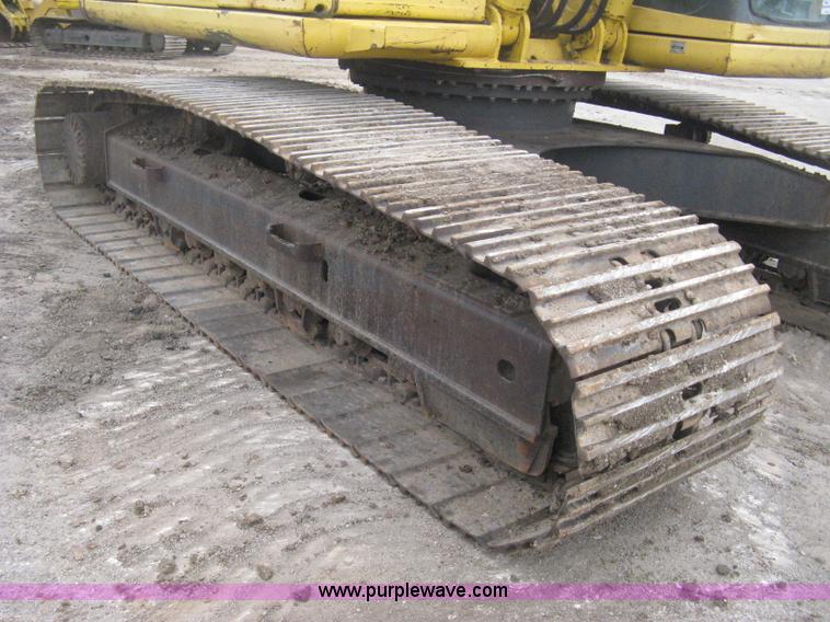 image for item E3376 1997 Komatsu PC200LC-6LC excavator