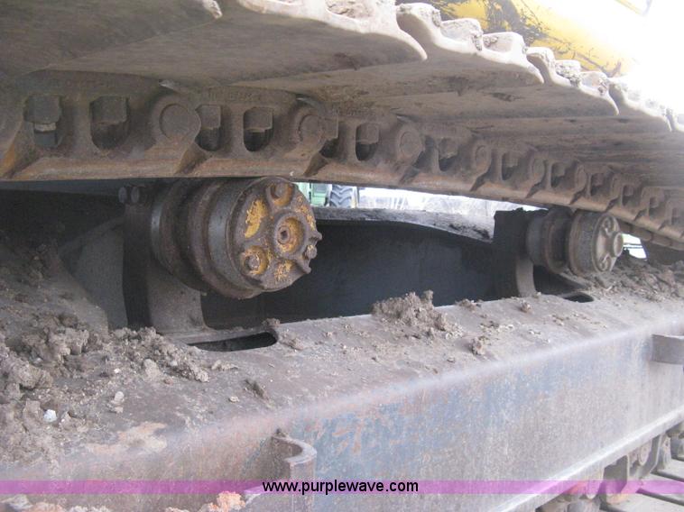 image for item E3376 1997 Komatsu PC200LC-6LC excavator
