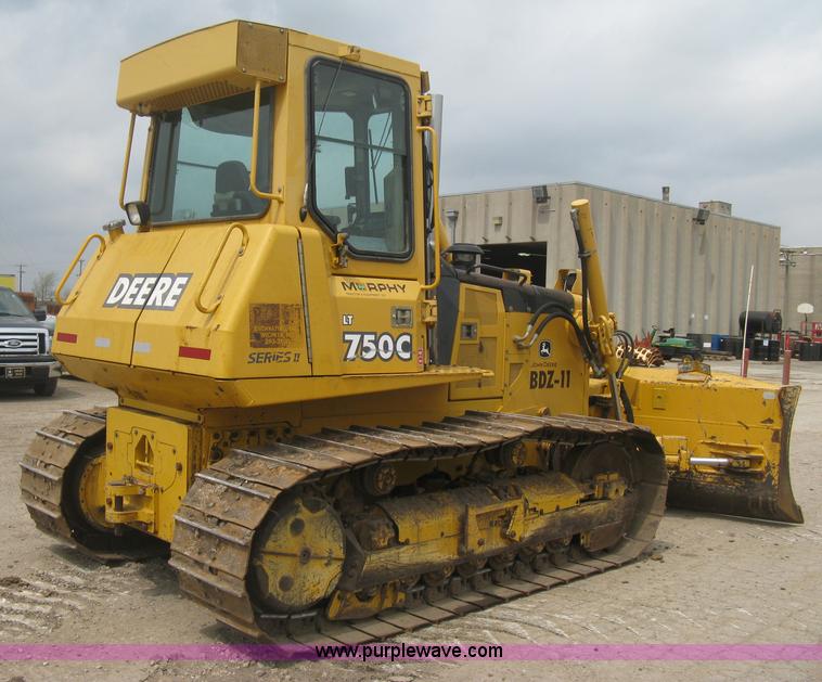 image for item E3377 2005 John Deere 750C LT Series II dozer