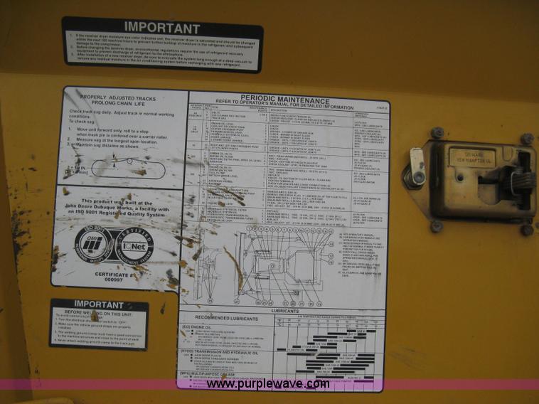 image for item E3377 2005 John Deere 750C LT Series II dozer