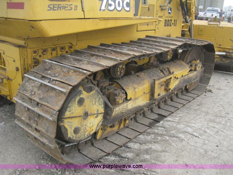 image for item E3377 2005 John Deere 750C LT Series II dozer