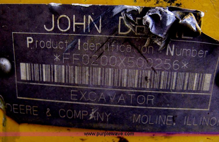 image for item E3378 1998 John Deere 200LC excavator