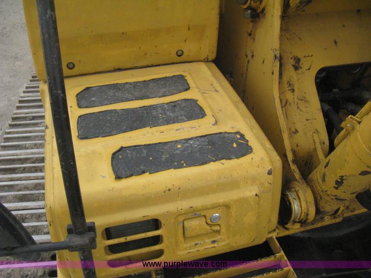 image for item E3378 1998 John Deere 200LC excavator