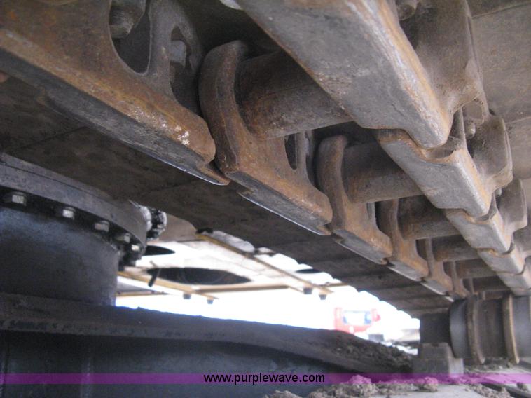 image for item E3378 1998 John Deere 200LC excavator