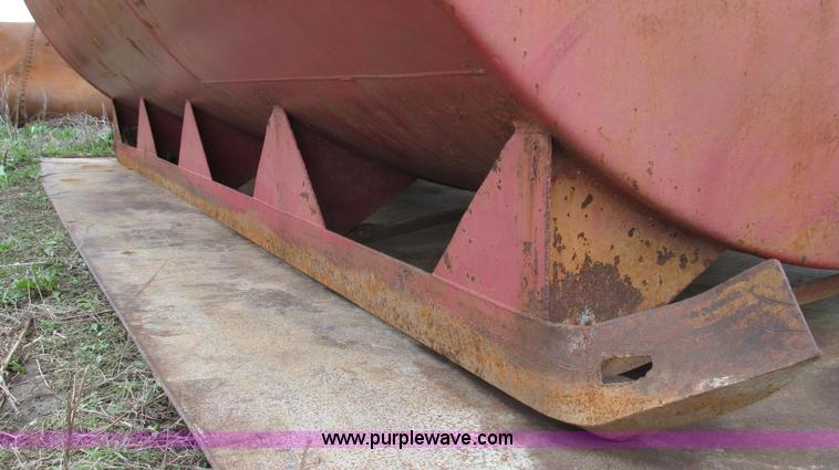 image for item E3891 10,000 gallon fuel storage tank