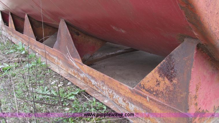 image for item E3891 10,000 gallon fuel storage tank