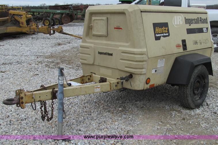 image for item E3892 2006 Ingersoll Rand 185 air compressor