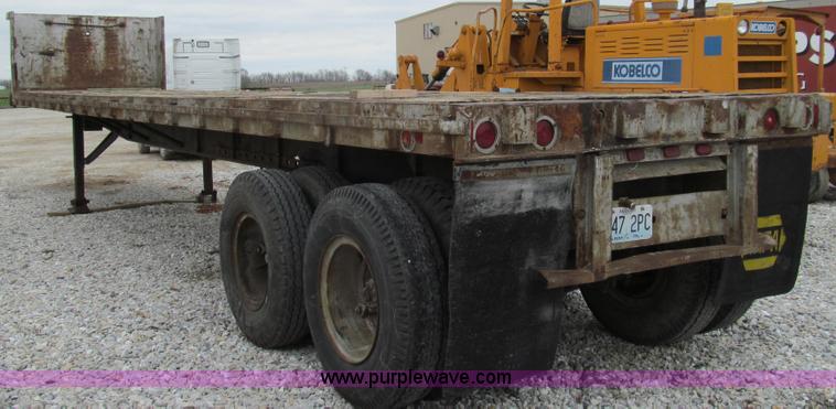 image for item E3893 1972 Fruehauf flatbed trailer