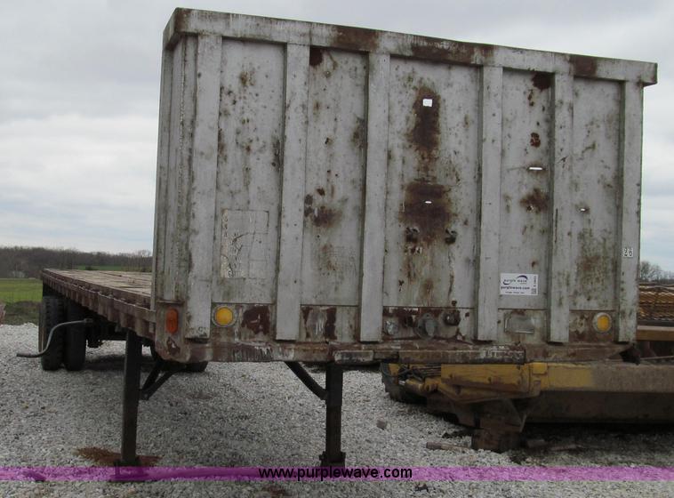 image for item E3893 1972 Fruehauf flatbed trailer