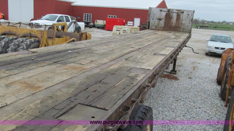image for item E3893 1972 Fruehauf flatbed trailer