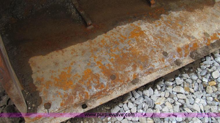 image for item E3894 1984 Kobelco LK600 articulated wheel loader