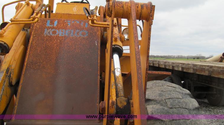 image for item E3894 1984 Kobelco LK600 articulated wheel loader