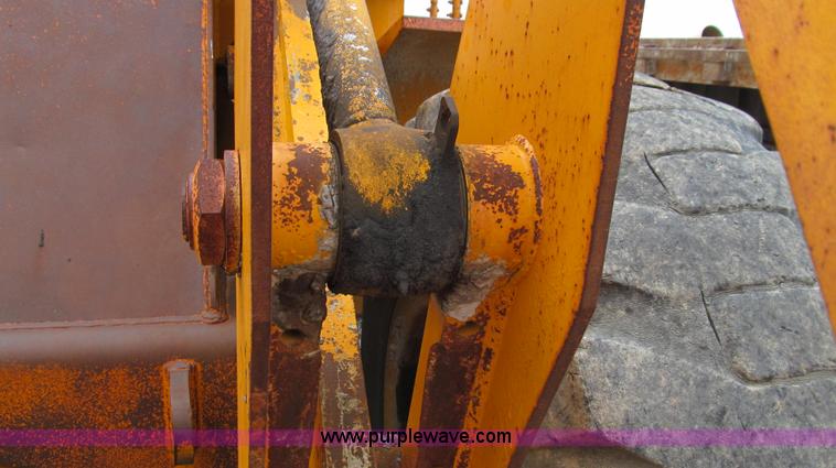 image for item E3894 1984 Kobelco LK600 articulated wheel loader