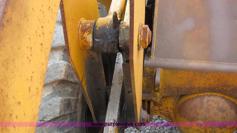 image for item E3894 1984 Kobelco LK600 articulated wheel loader