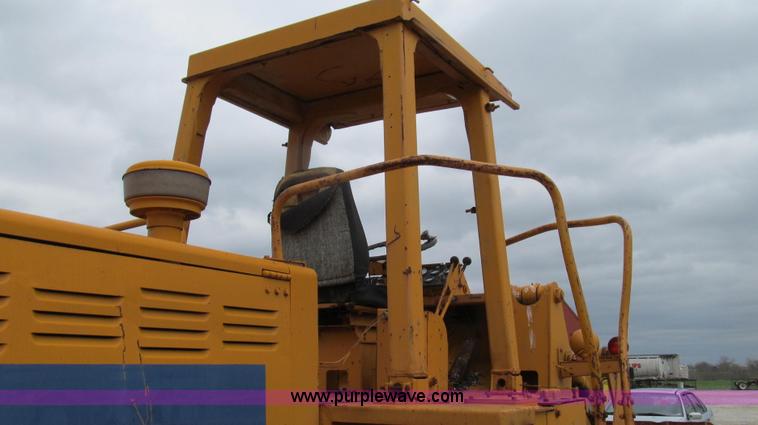 image for item E3894 1984 Kobelco LK600 articulated wheel loader