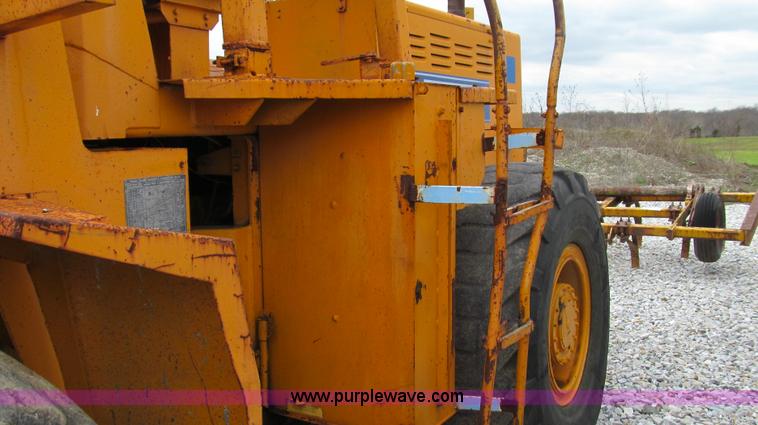 image for item E3894 1984 Kobelco LK600 articulated wheel loader