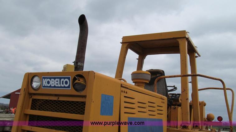 image for item E3894 1984 Kobelco LK600 articulated wheel loader
