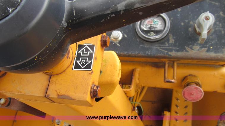 image for item E3894 1984 Kobelco LK600 articulated wheel loader