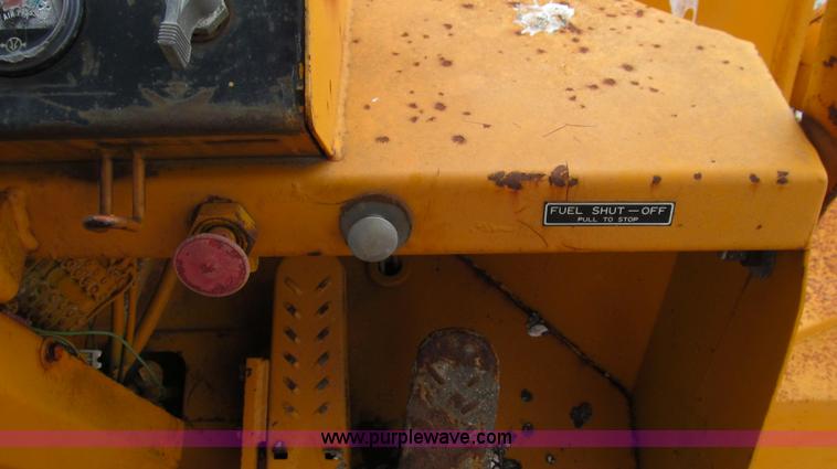 image for item E3894 1984 Kobelco LK600 articulated wheel loader