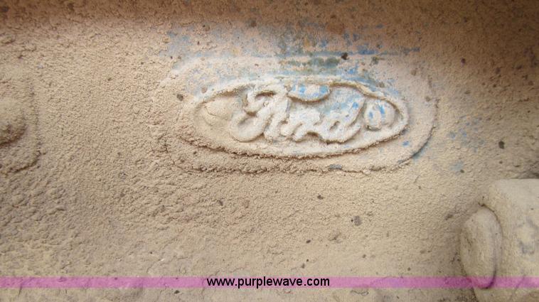 image for item E3895 Broce T-20 broom