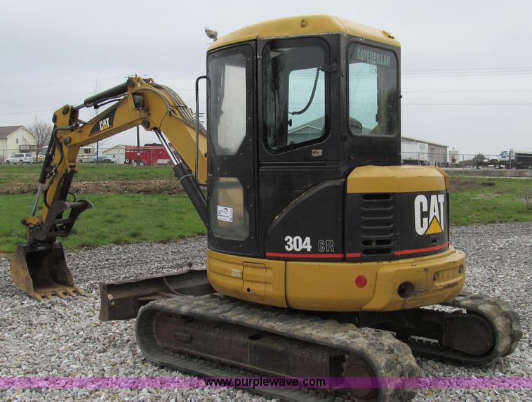 image for item E3903 2006 Caterpillar 304CR mini excavator