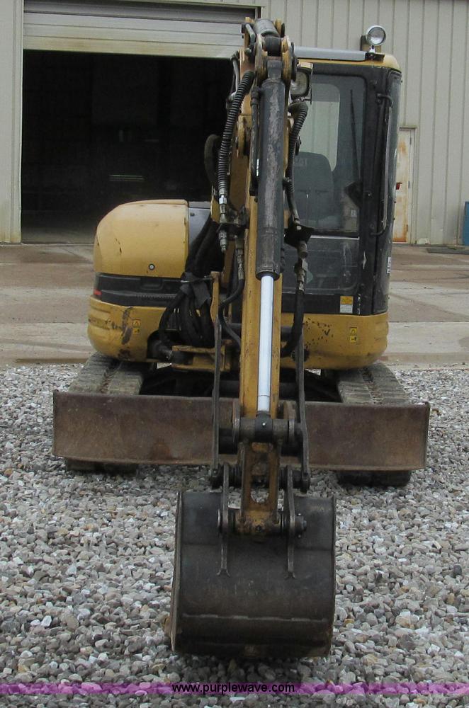 image for item E3903 2006 Caterpillar 304CR mini excavator