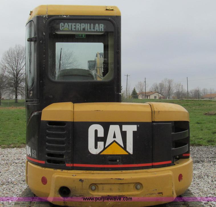 image for item E3903 2006 Caterpillar 304CR mini excavator
