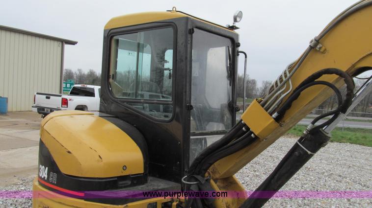 image for item E3903 2006 Caterpillar 304CR mini excavator