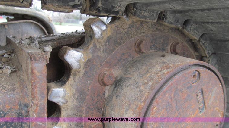 image for item E3903 2006 Caterpillar 304CR mini excavator