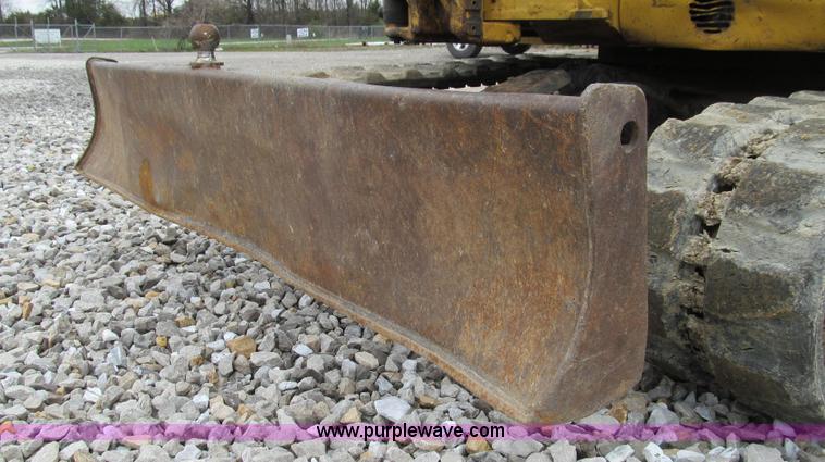 image for item E3903 2006 Caterpillar 304CR mini excavator