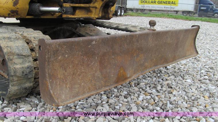 image for item E3903 2006 Caterpillar 304CR mini excavator