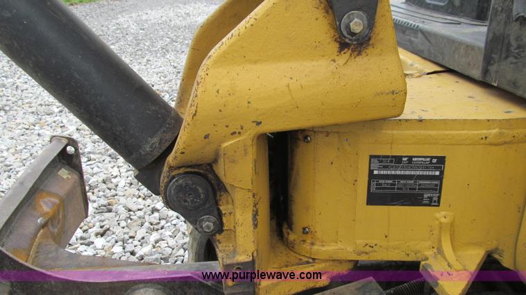 image for item E3903 2006 Caterpillar 304CR mini excavator