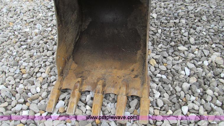 image for item E3903 2006 Caterpillar 304CR mini excavator