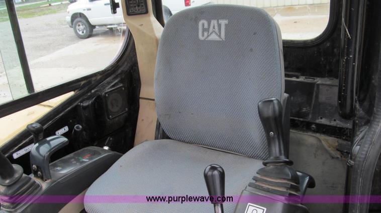 image for item E3903 2006 Caterpillar 304CR mini excavator