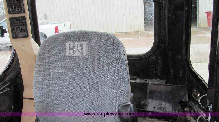 image for item E3903 2006 Caterpillar 304CR mini excavator