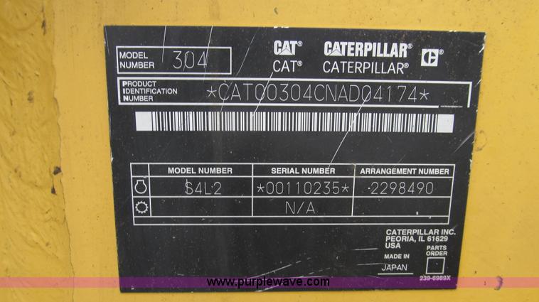 image for item E3903 2006 Caterpillar 304CR mini excavator