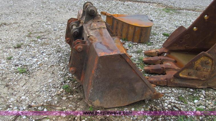 image for item E3903 2006 Caterpillar 304CR mini excavator