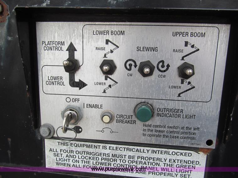 image for item E5858 1999 KB 542 Unilift towable boom lift